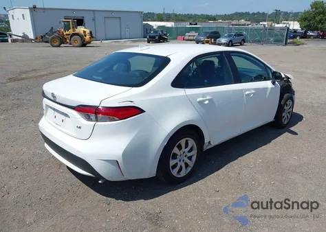 2021 Toyota Corolla Le z USA, uszkodzony, nr VIN 5YFEPMAE9MP195871